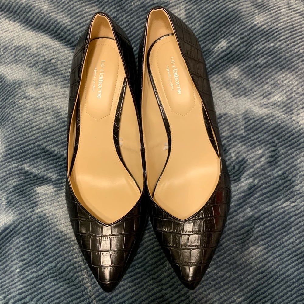 Liz Claiborne Womens Haslett Slip-on Pointed Toe Block Heel Pumps